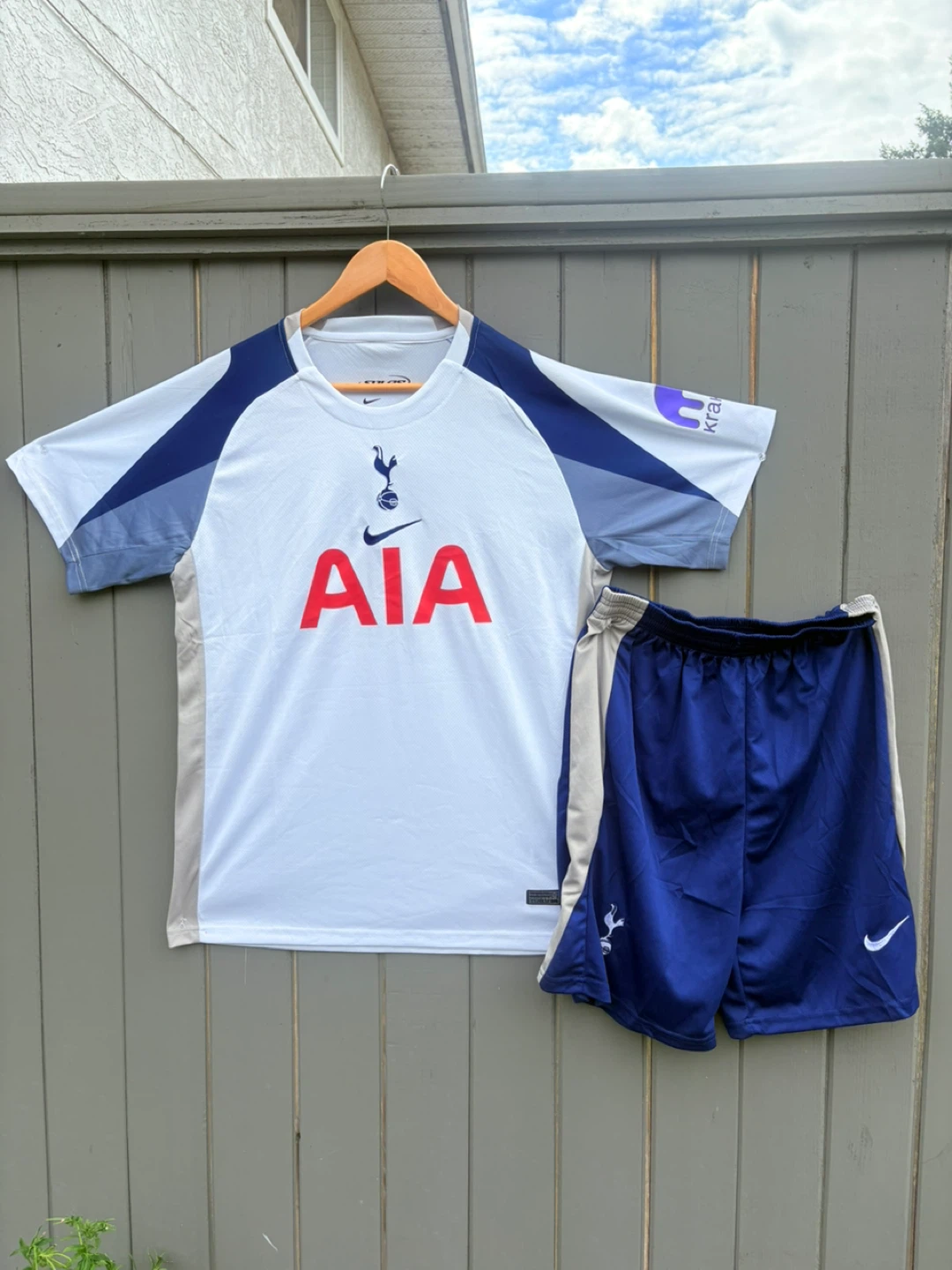 Very nice sports jersey at very low prices. - photo 2