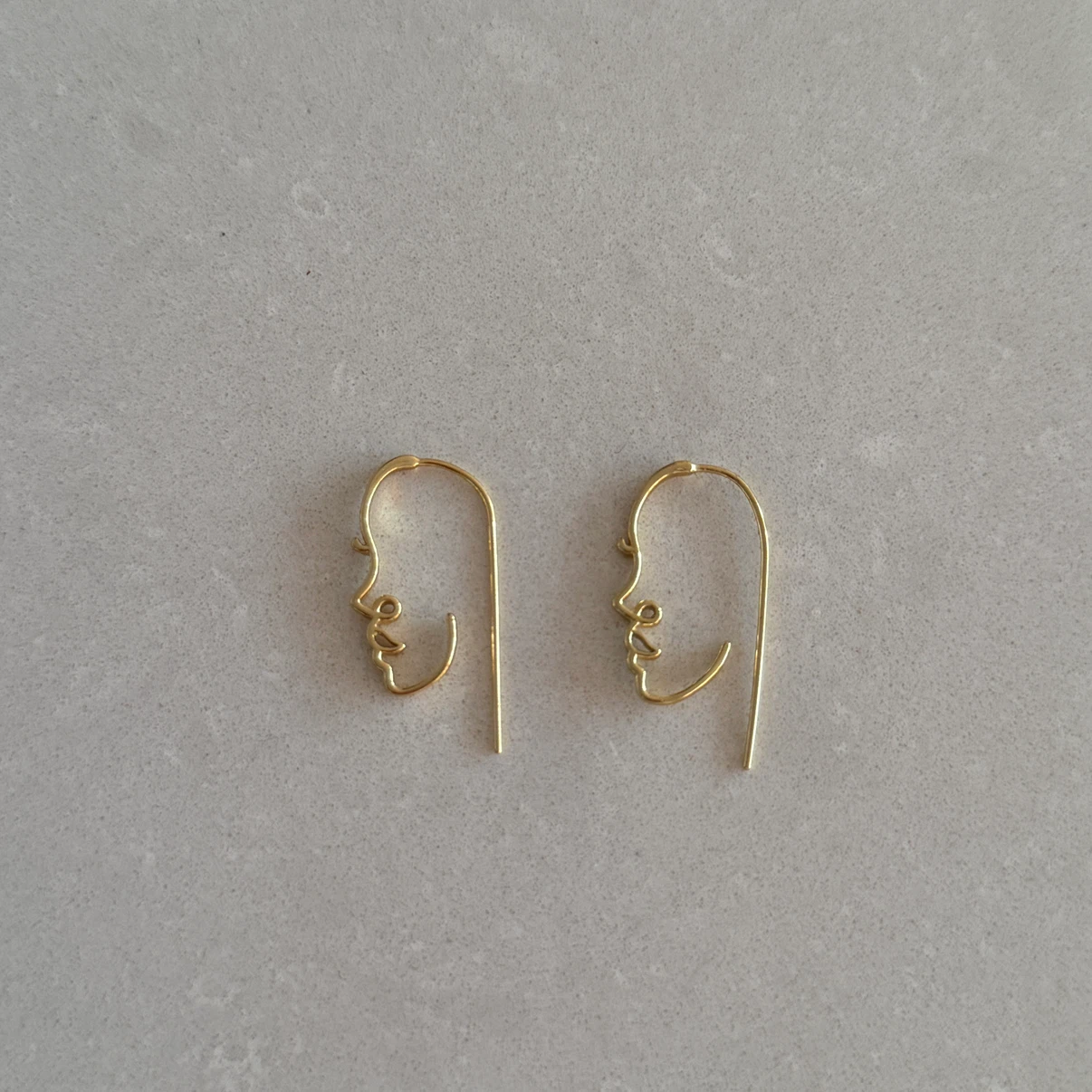 Gold Wire Face Outline Hoop Earrings