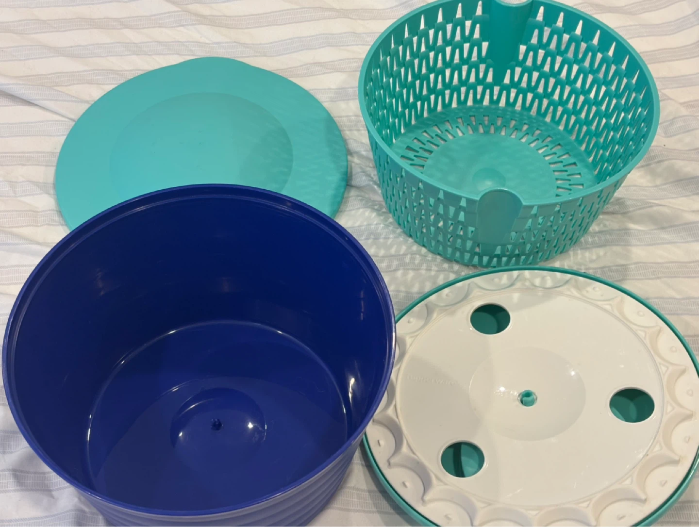 Tupperware Salad Spinner - photo 4