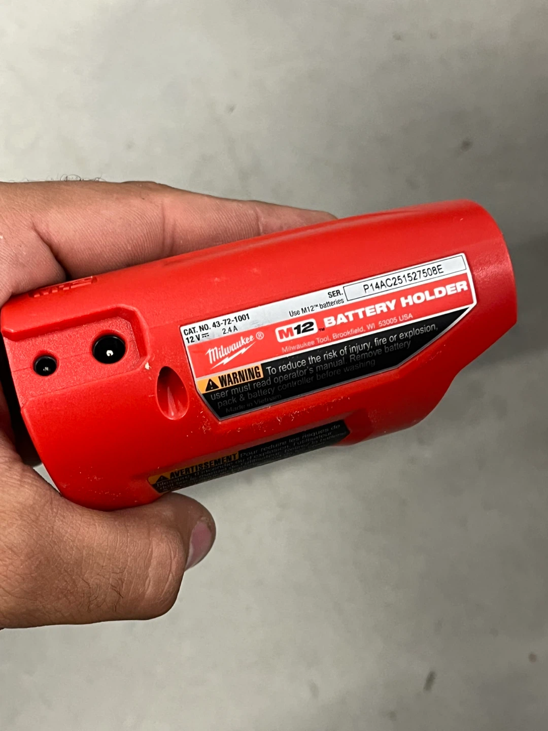 Milwaukee M12 12V Battery adapter - photo 2