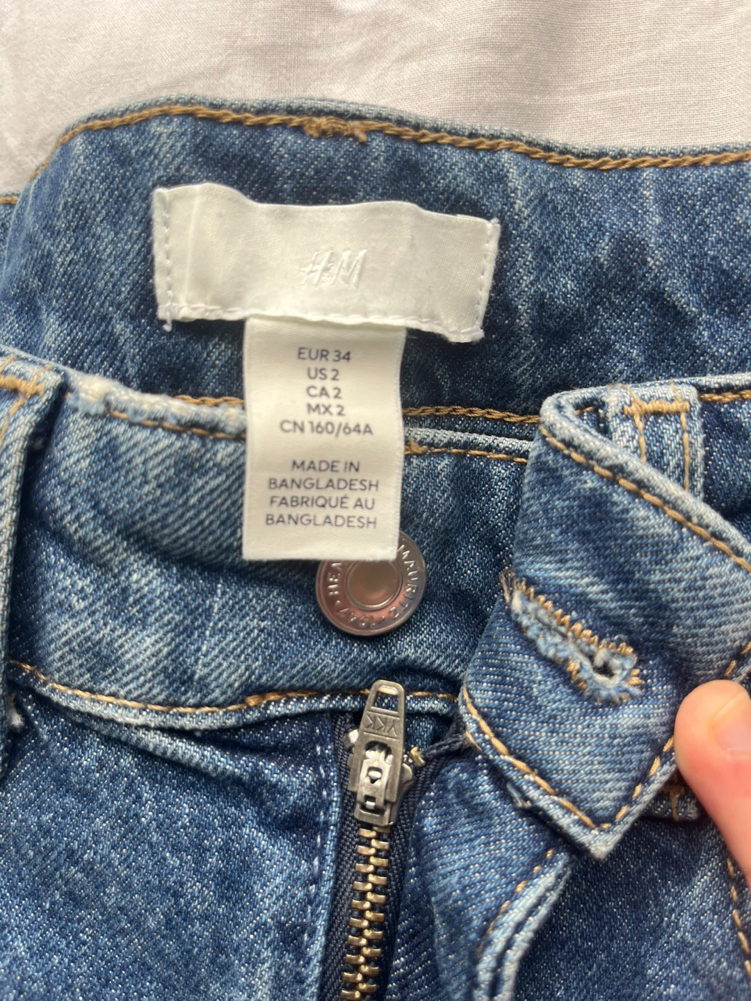 H&M Blue Denim Jeans - Size CA 2 - photo 2