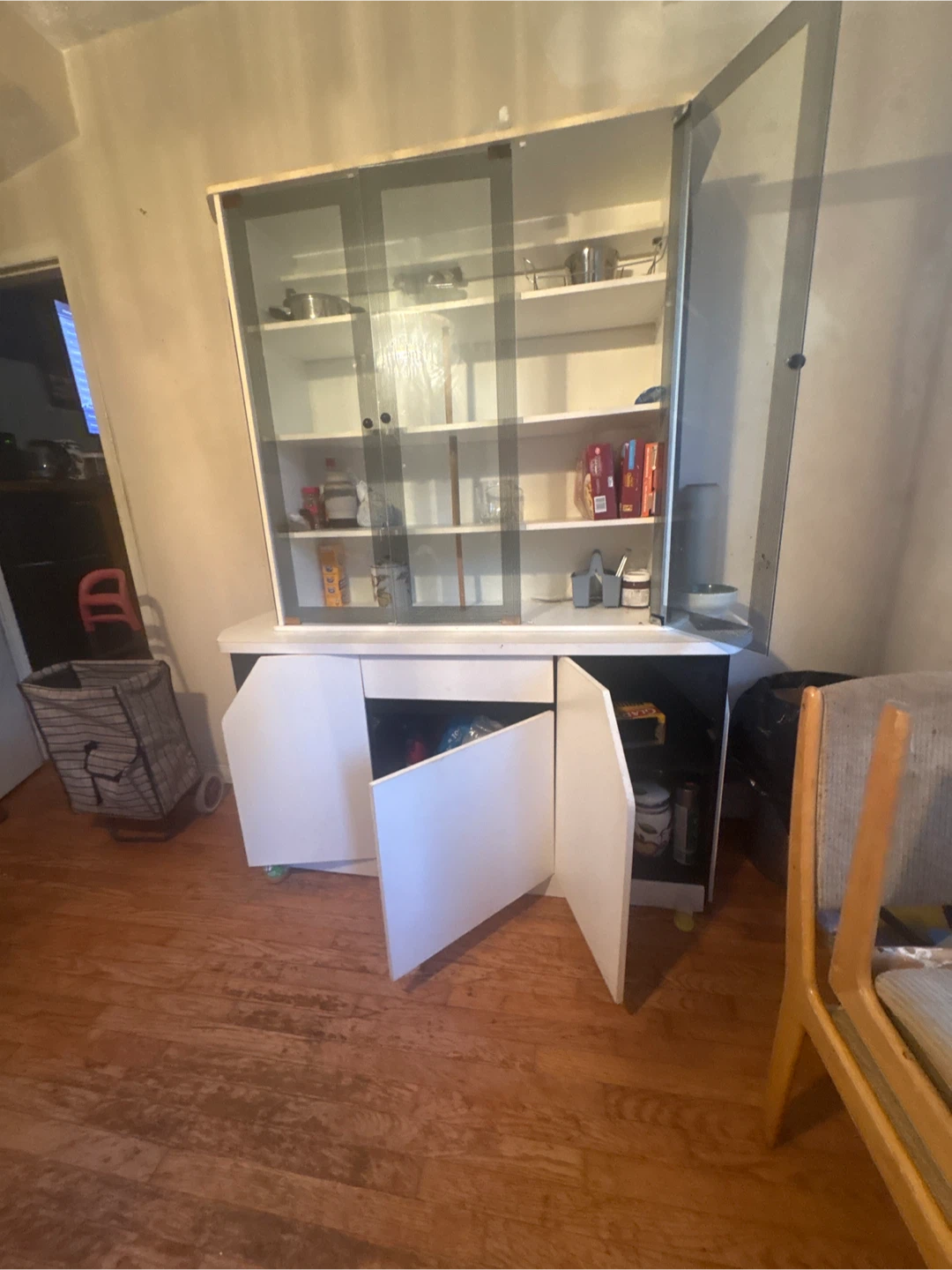 Display Cabinet with Glass Doors - photo 3