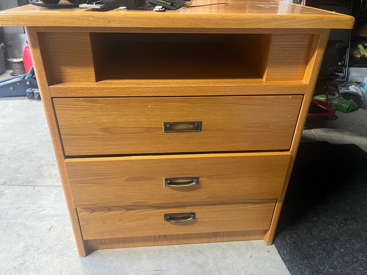 2 Wooden 3-Drawer Dressers