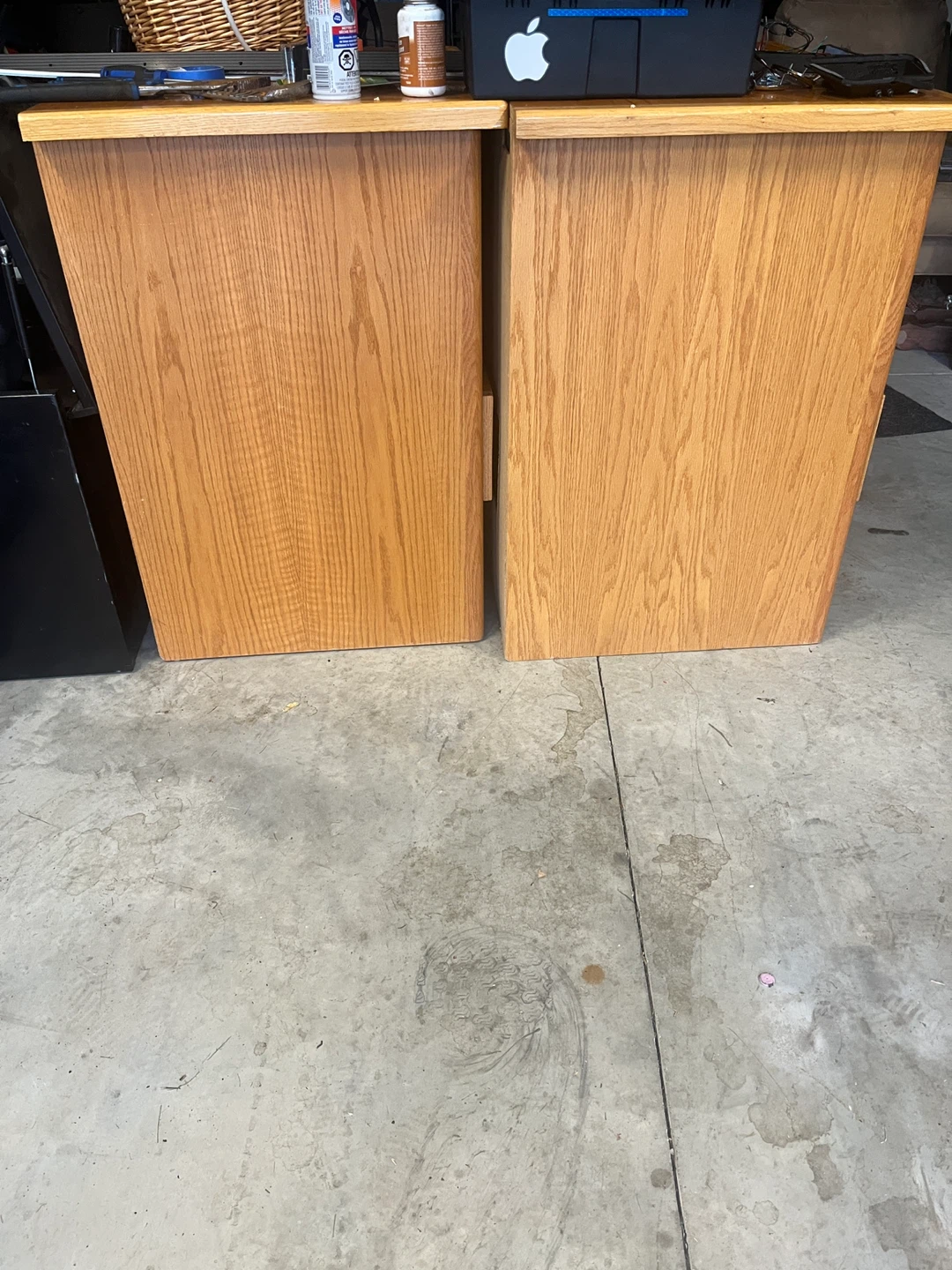 2 Wooden 3-Drawer Dressers - photo 2