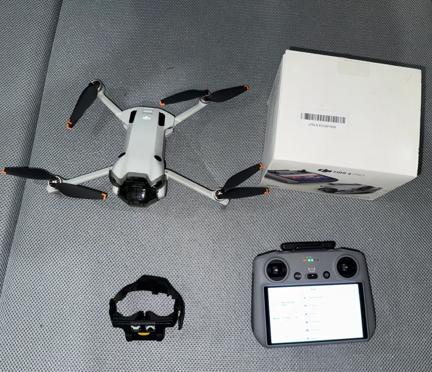 DJI Mini 4 Pro Drone - photo 3