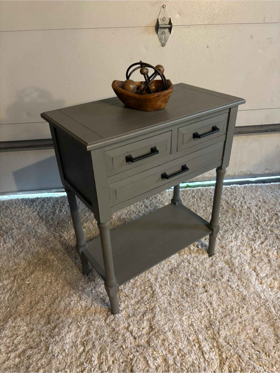 Gray entry way table - photo 2