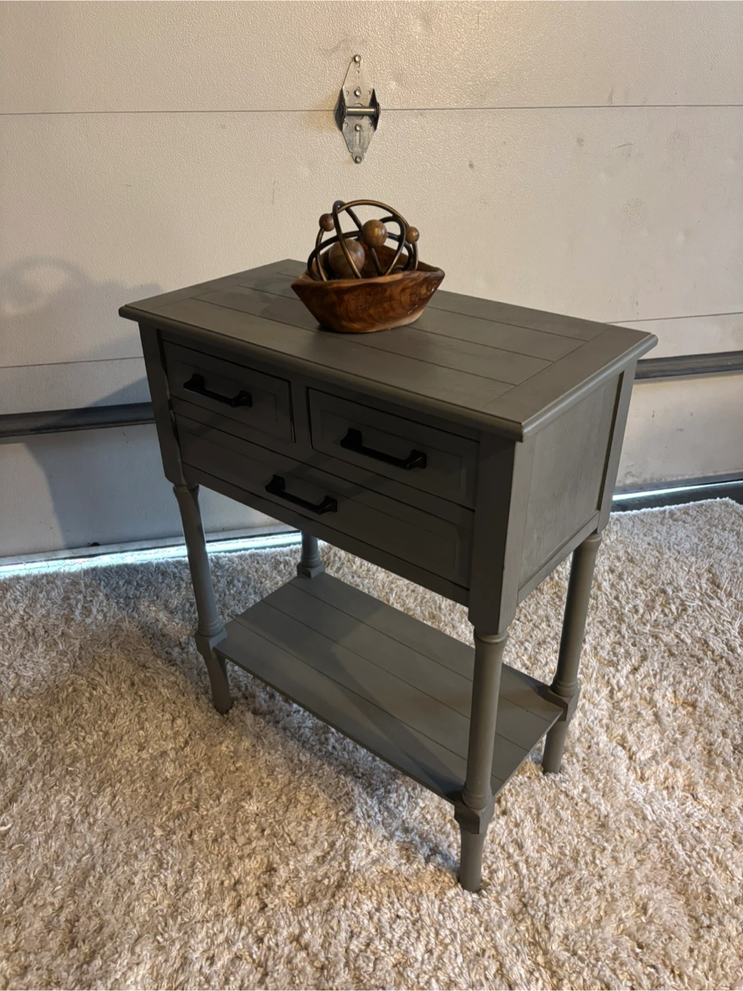 Gray entry way table - photo 3