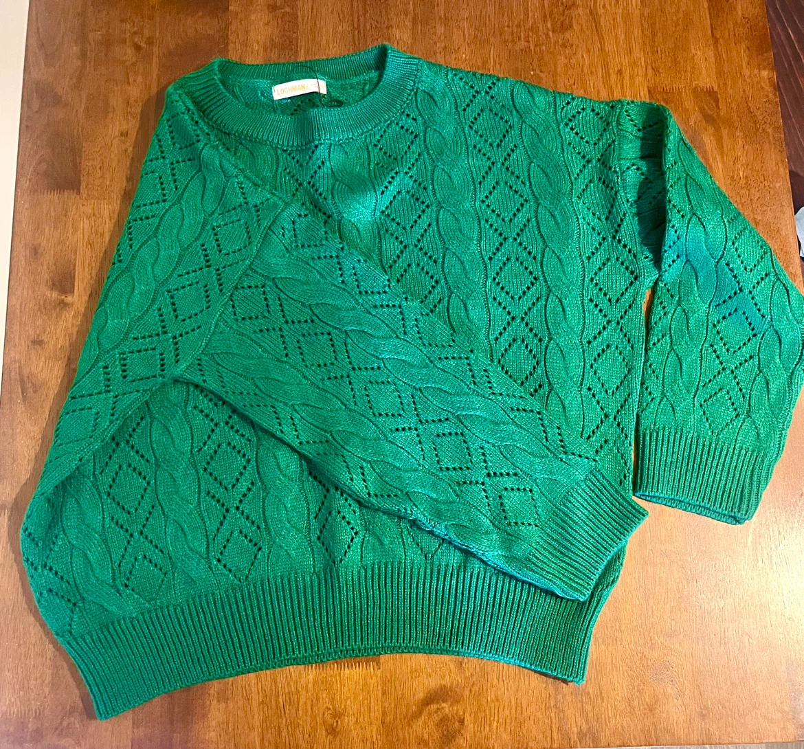Bundle deal! 🔥 Green knit sweater + tropical print tee - photo 3