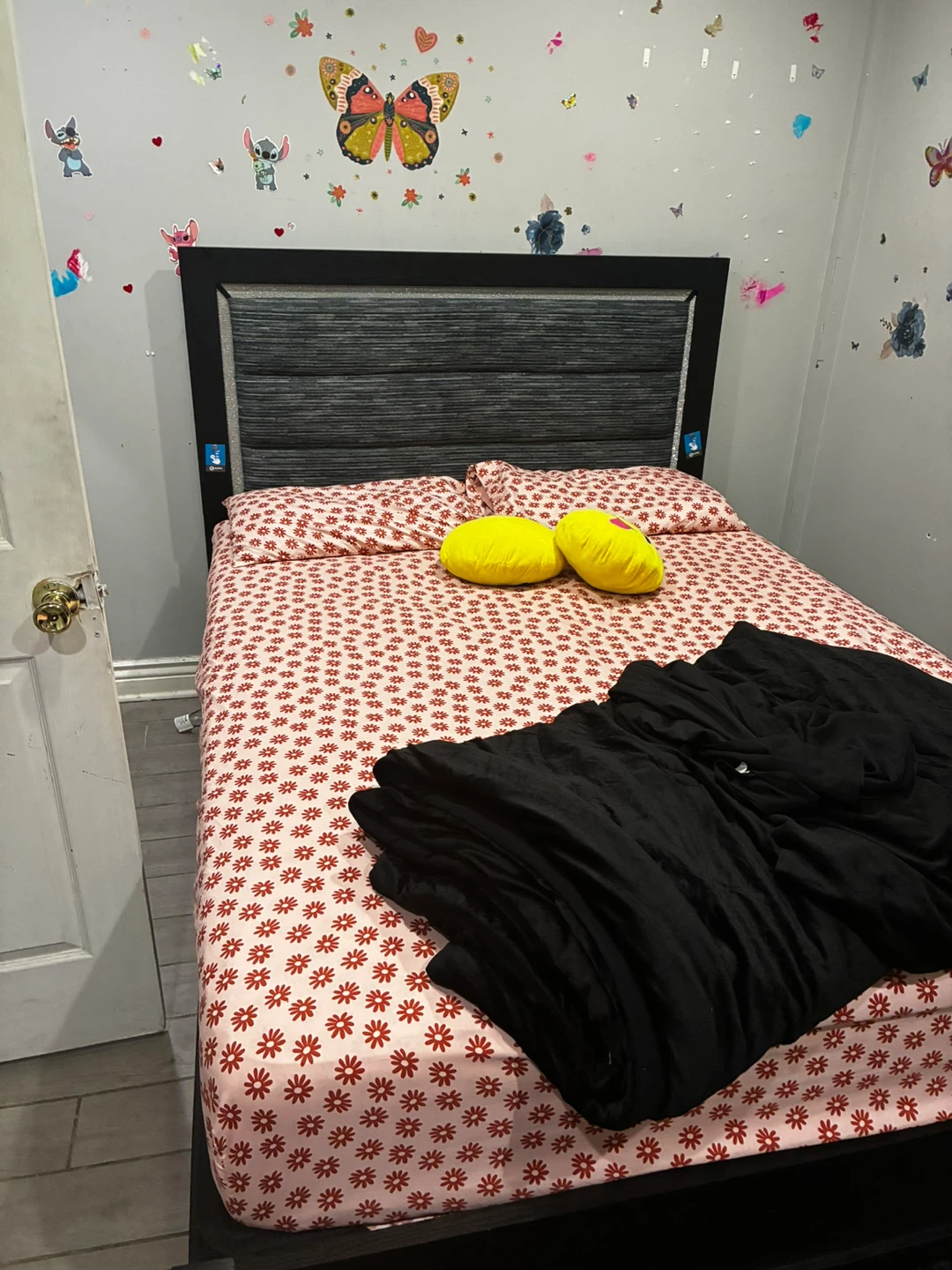 Black Modern Queen Bed Frame with Gray Headboard