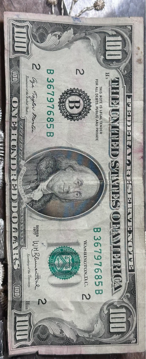 1977 US $100 Bill - Federal Reserve Note