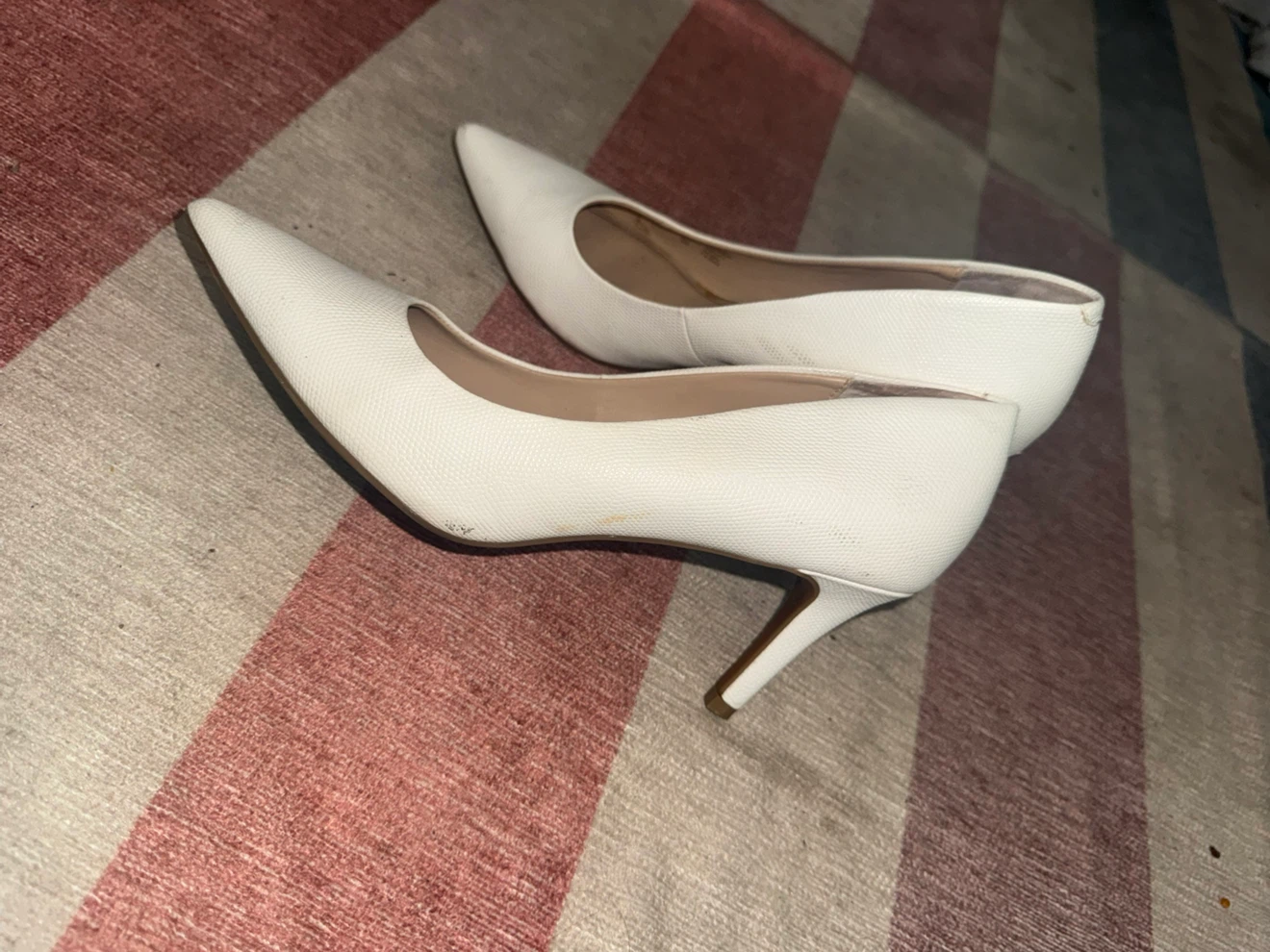 Alfani Step 'n Flex White Pointed Toe Heels Size 8M