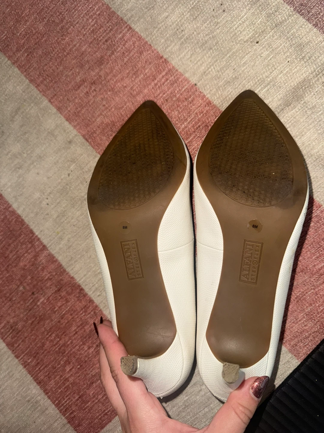 Alfani Step 'n Flex White Pointed Toe Heels Size 8M - photo 4
