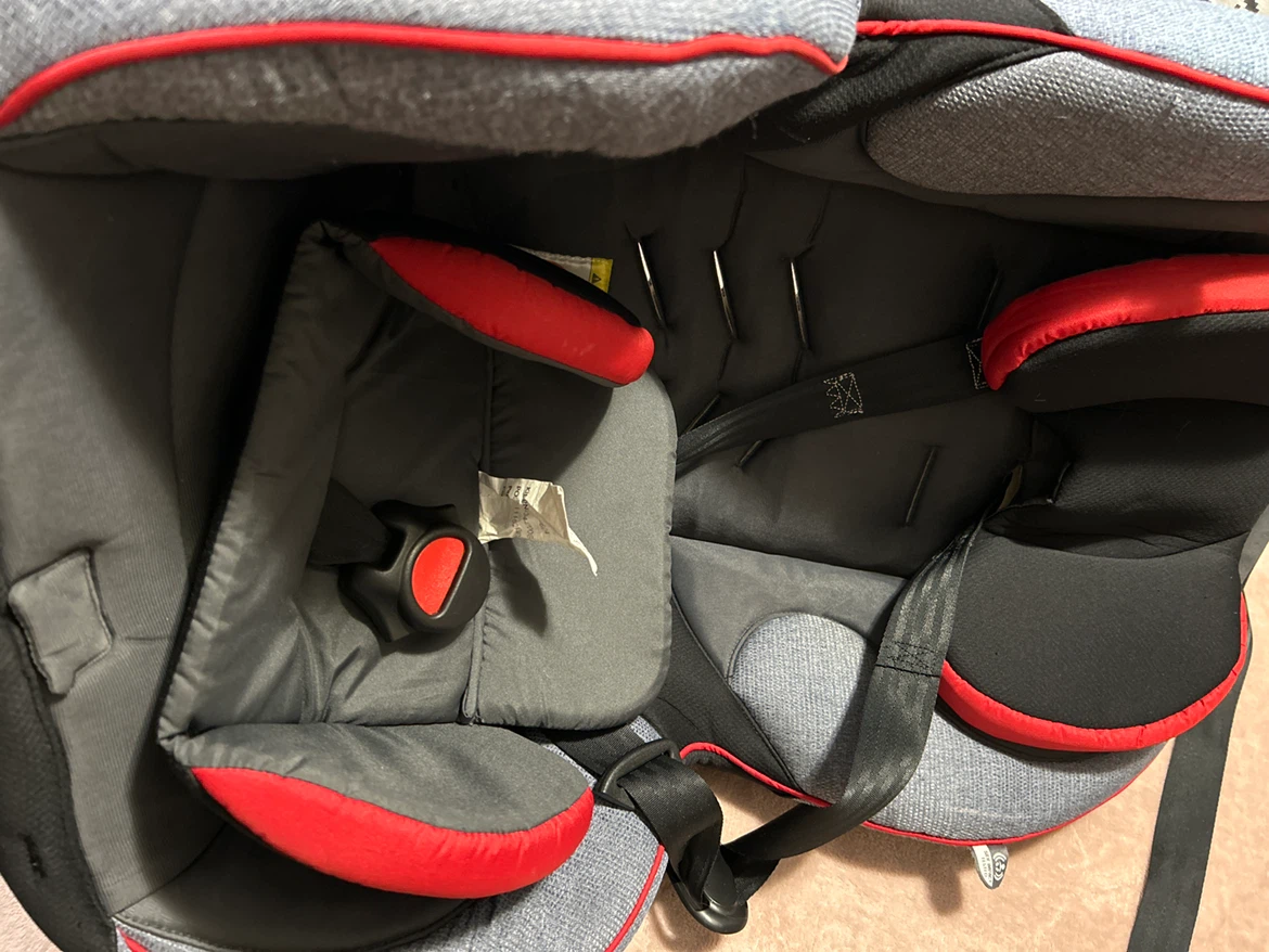 Evenflo Car Seat - photo 5