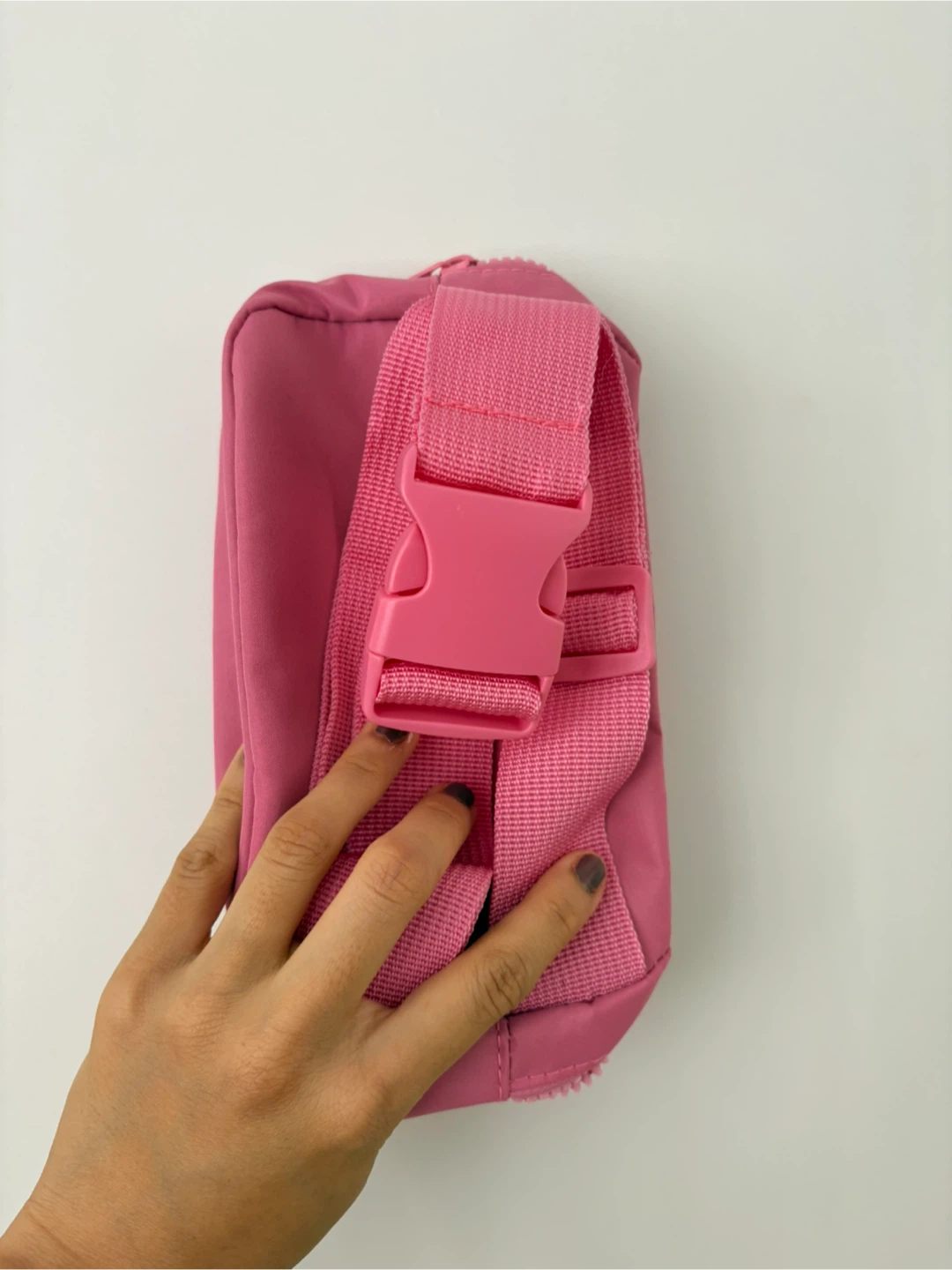 Vancouver Goldeneyes Barbie Pink Pouch - photo 2