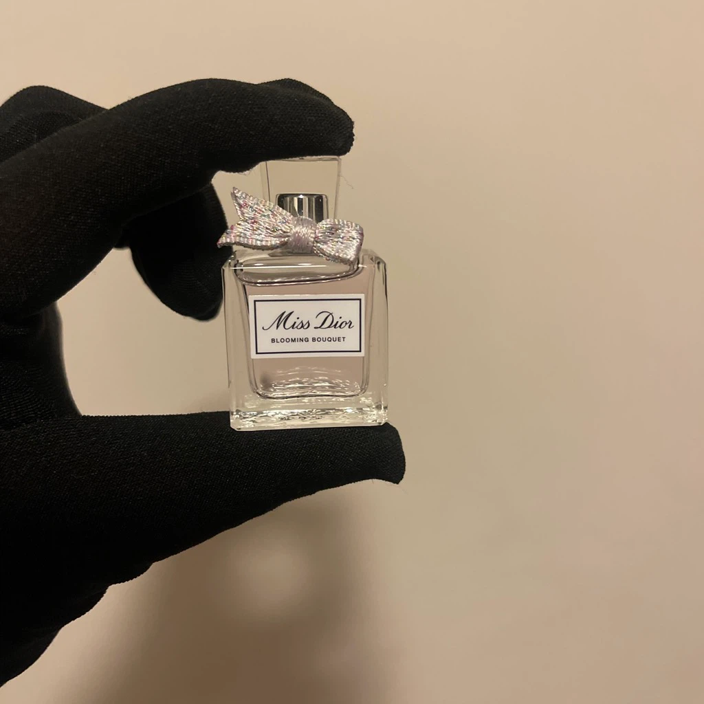 Assorted Miniature Perfumes (Please read description) - photo 5