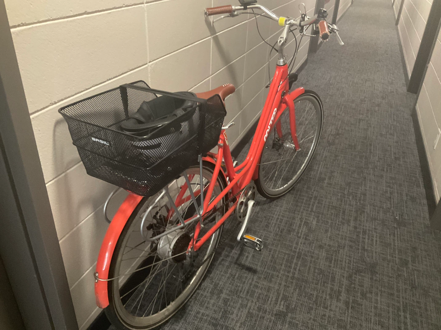 Red United Electric Bike with Basket - photo 4
