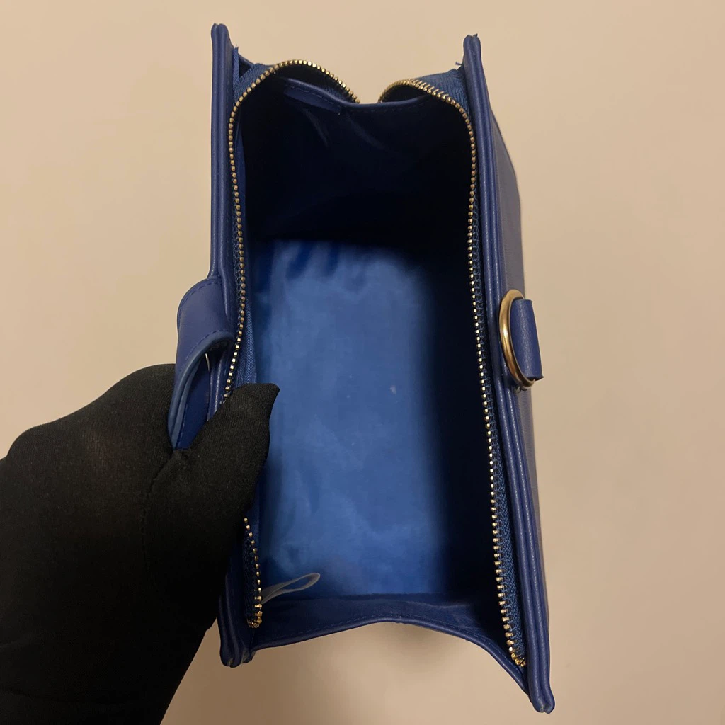 Blue triangular pouch - photo 3