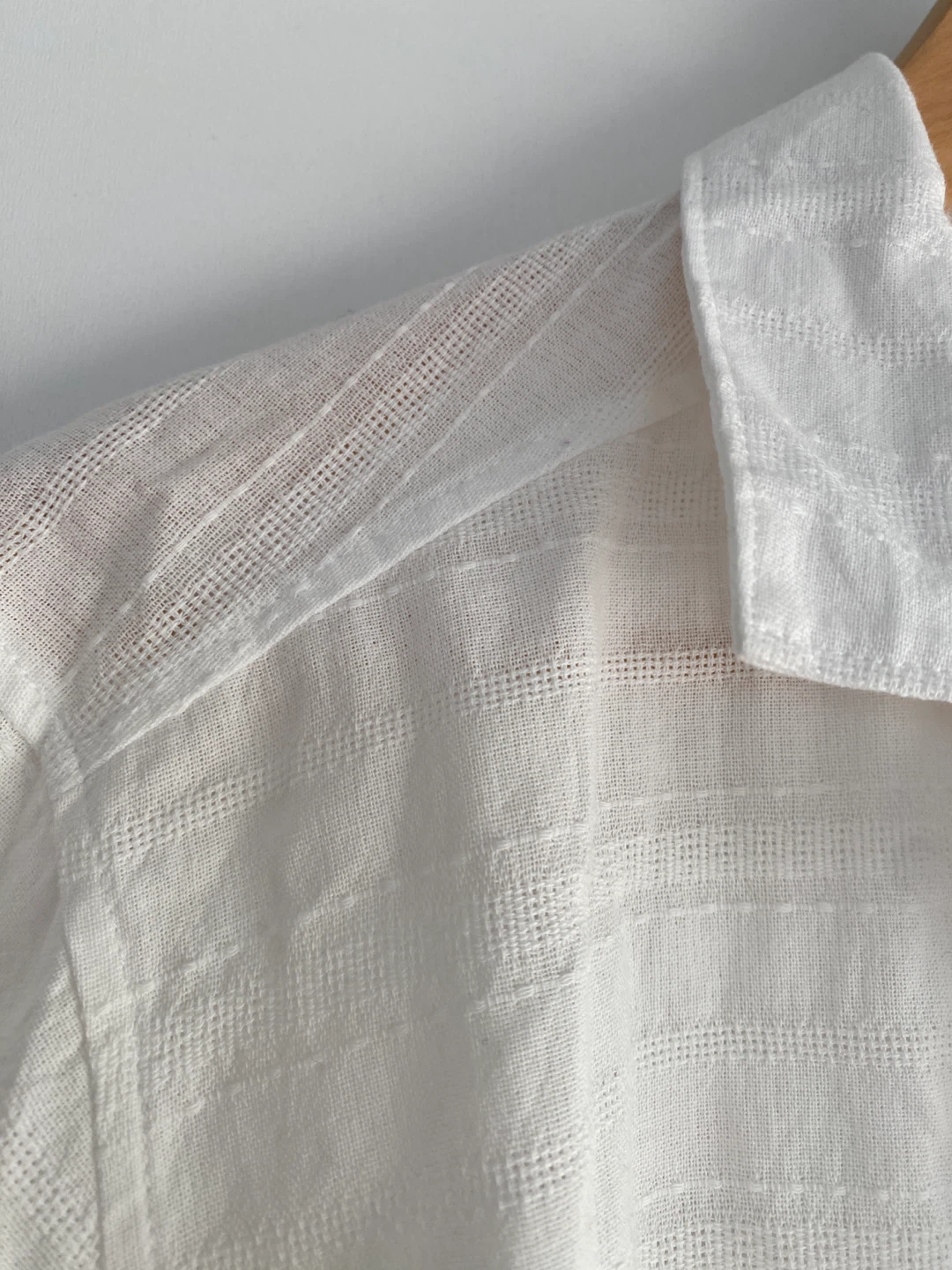Hukani White Short Sleeve Button-Up Shirt - Size M - photo 3