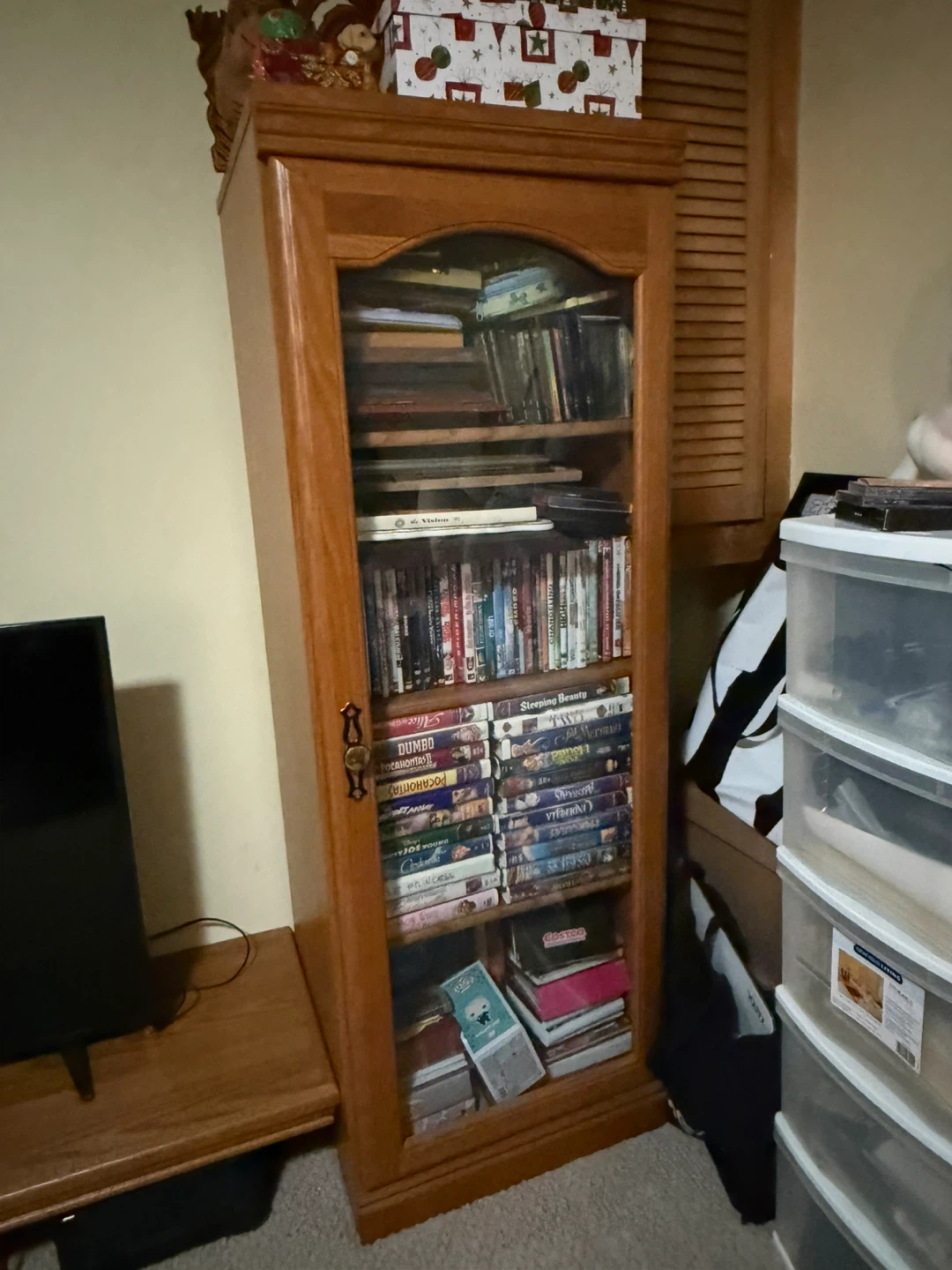 Wooden Display Cabinet with Glass Door - photo 3