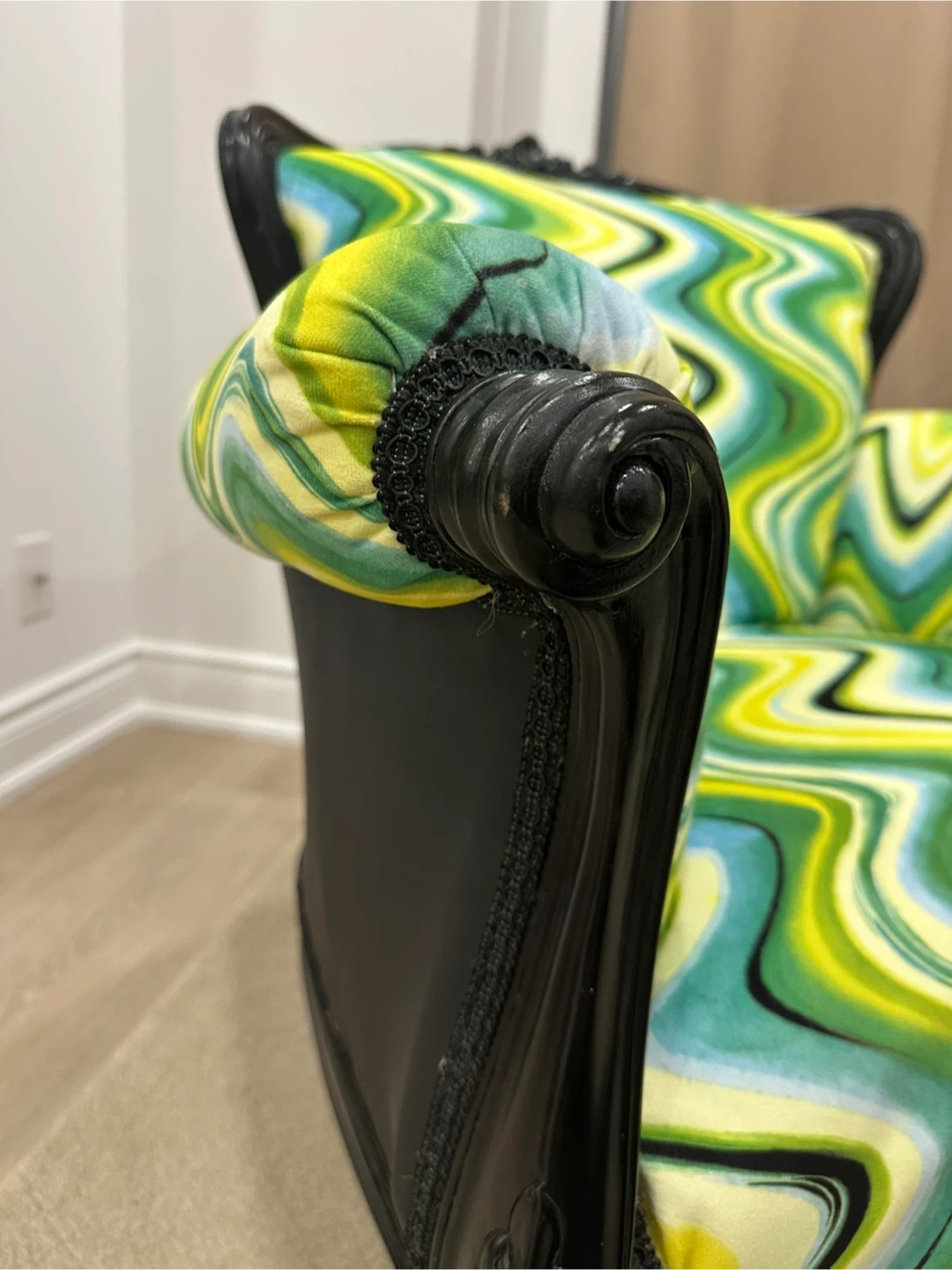 Ornate Armchair with Swirl Pattern Upholstery - photo 4