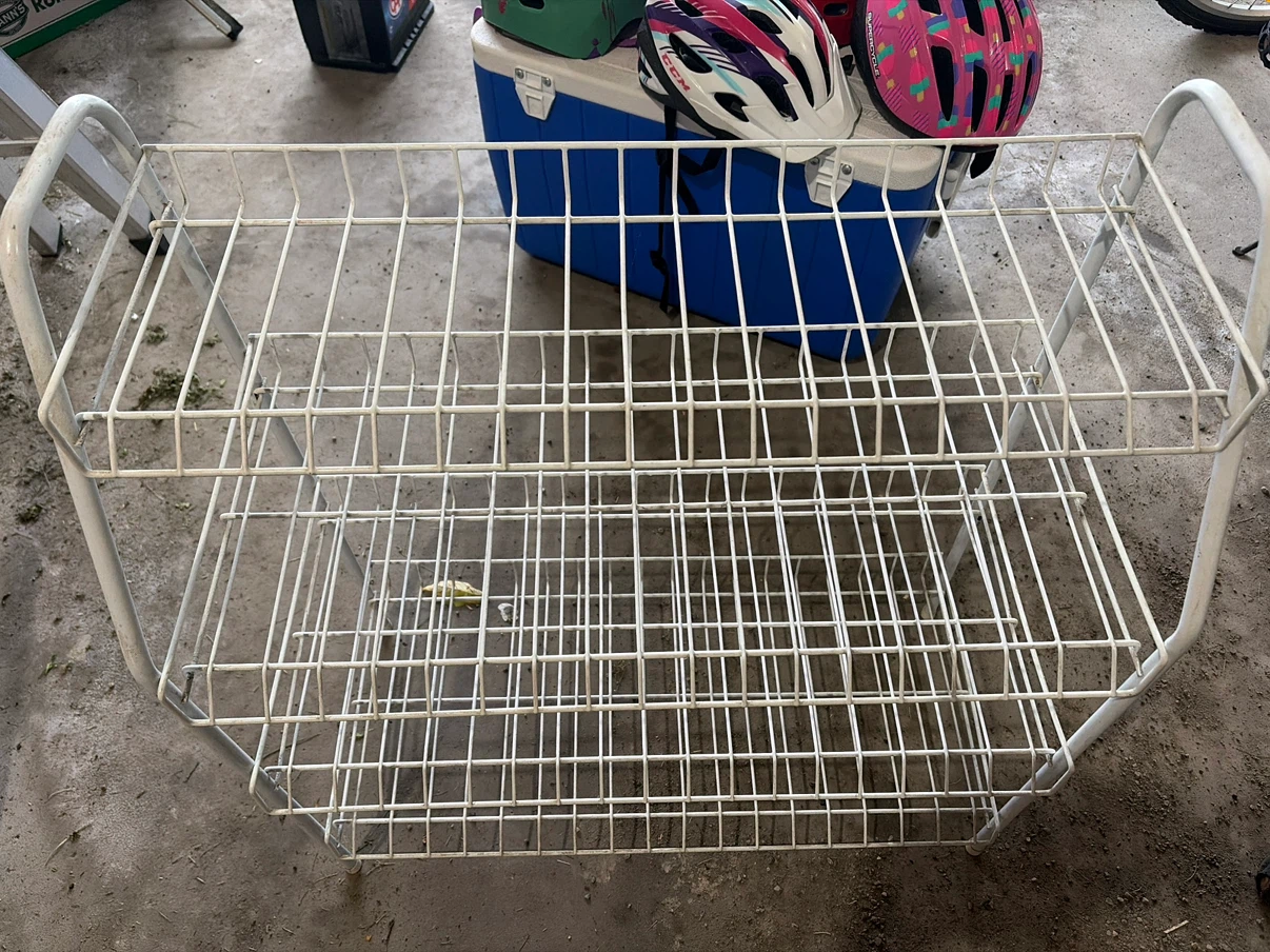 White wire shelf rack