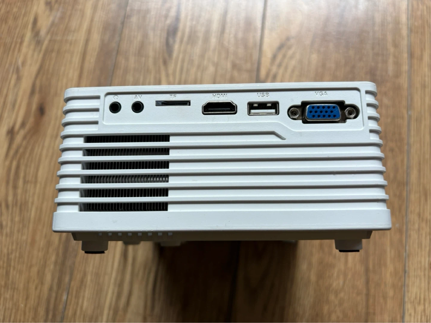 JinHoo Mini Projector - photo 4