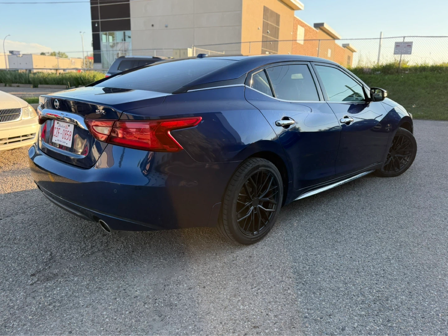 2016 Nissan Maxima SR – Sporty, Luxury Sedan | 199,024 KM | - photo 4