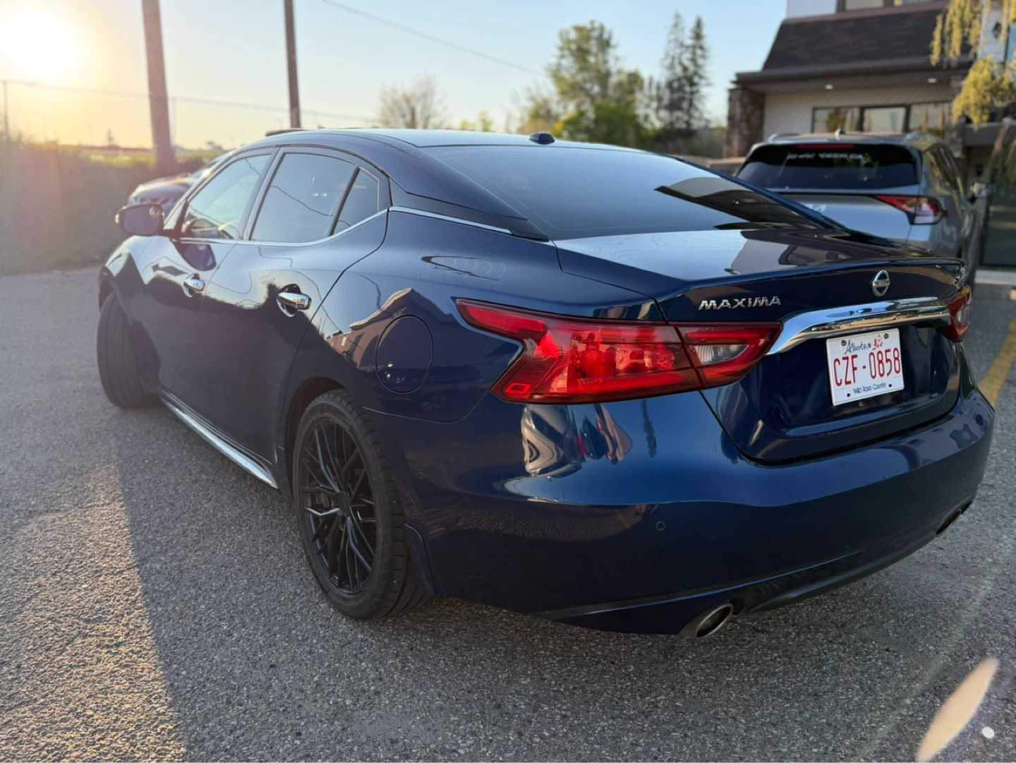2016 Nissan Maxima SR – Sporty, Luxury Sedan | 199,024 KM |