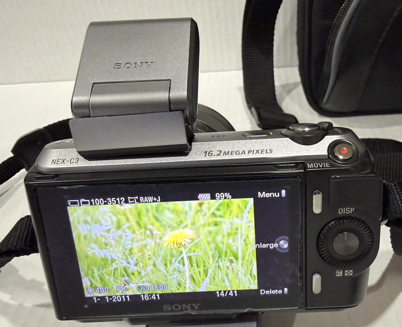 Sony NEX-C3 Mirrorless Camera with 18-55mm Lens and Accessories - photo 4