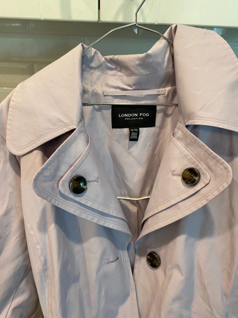 WOMEN’S LONDON FOG RAIN COAT