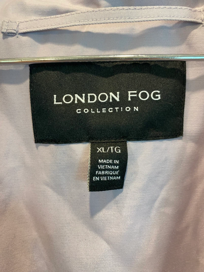 WOMEN’S LONDON FOG RAIN COAT - photo 2