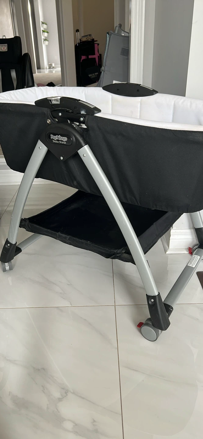 Peg Perego Bassinet and Stroller - photo 2