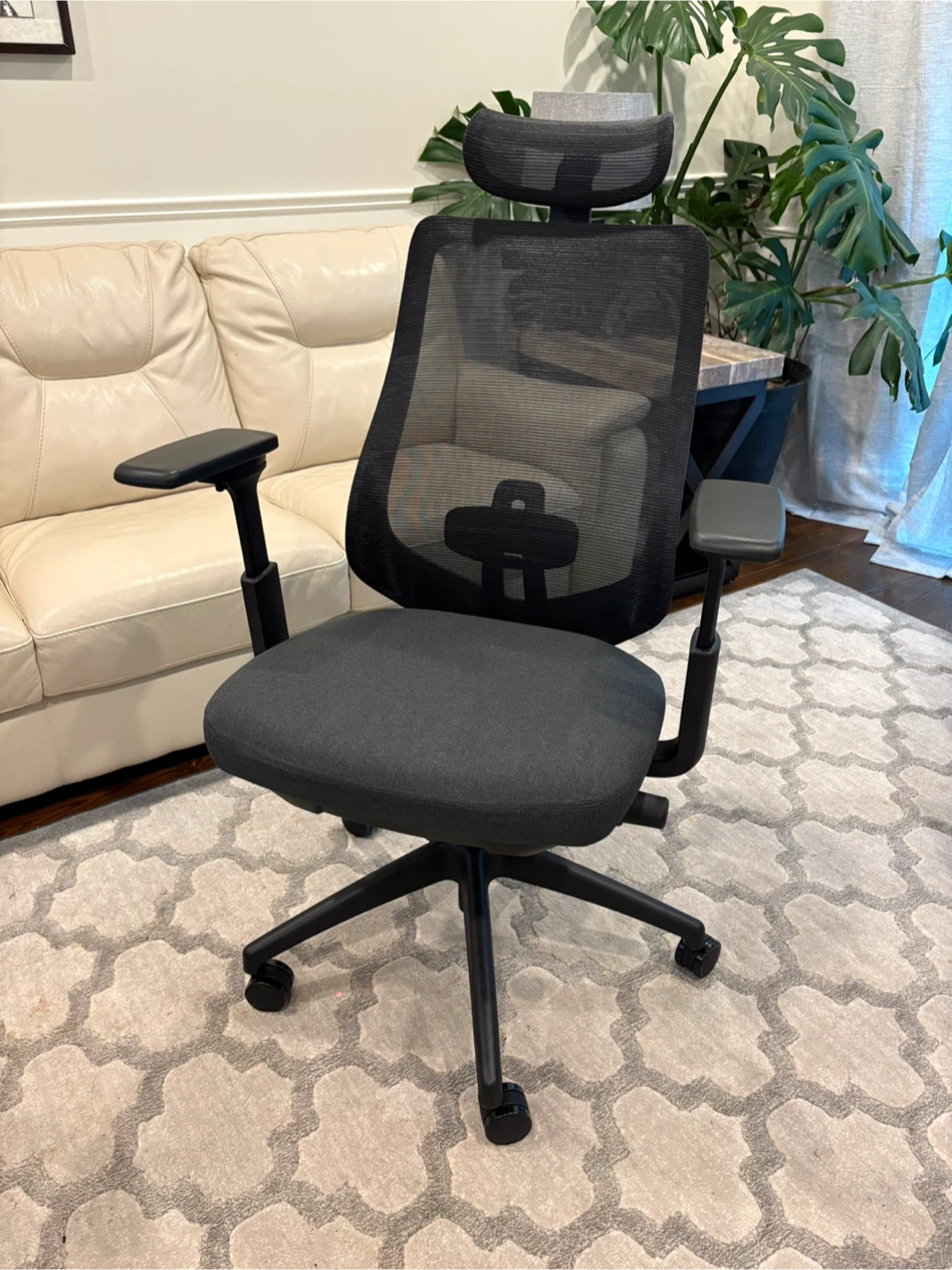 Ergonomic Office Chair (Brand New)
