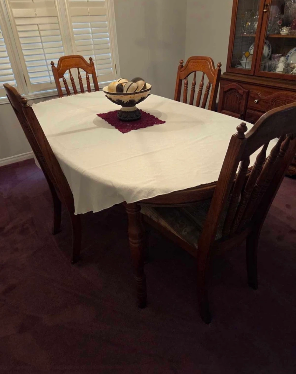 Classic solid Oak hutch with Dining table. - photo 3