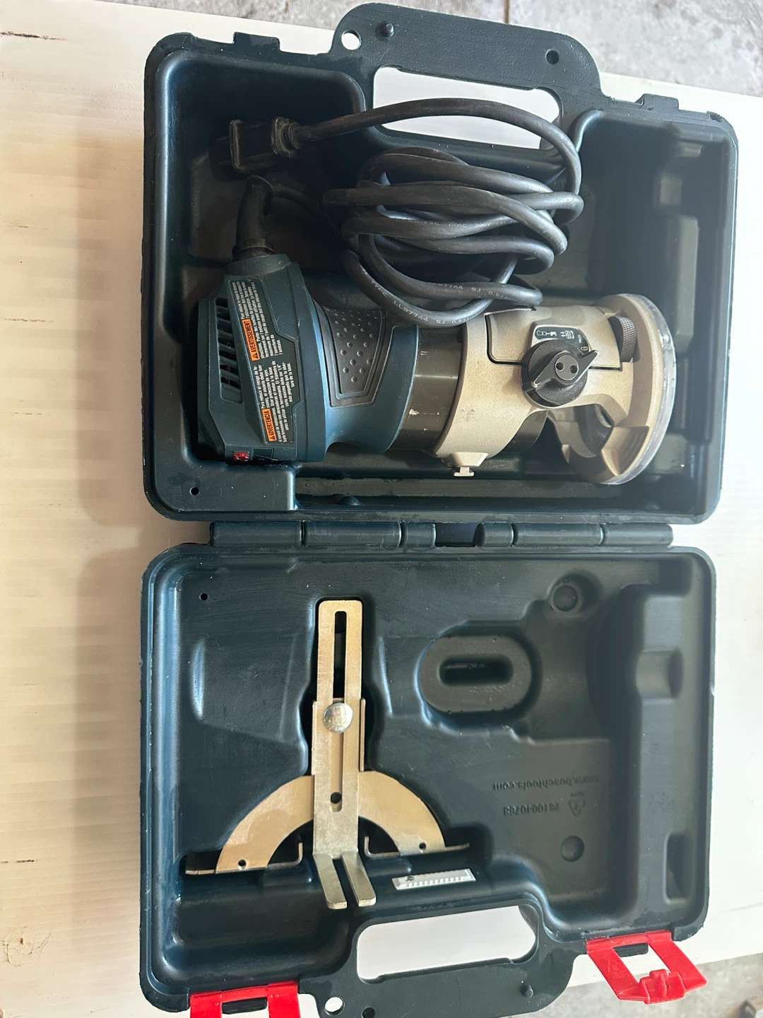 Bosch GKF125CEK Colt Variable-Router - photo 2