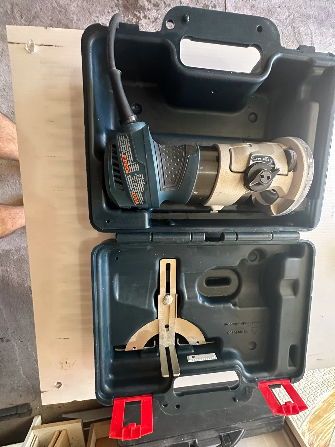 Bosch GKF125CEK Colt Variable-Router - photo 5