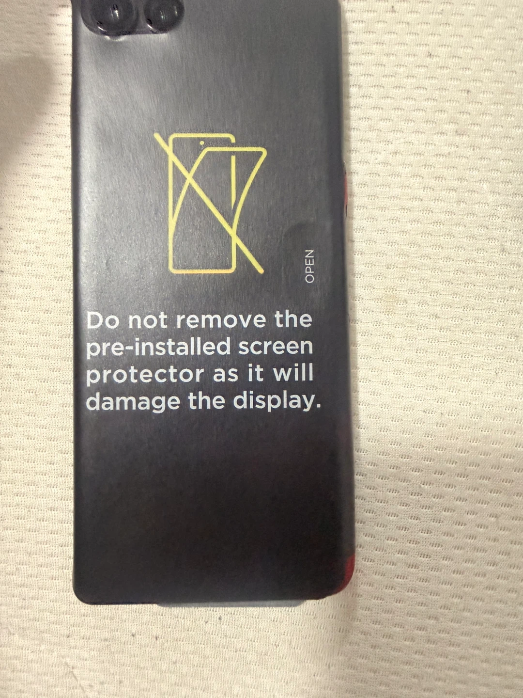 🔥 FOR SALE: Motorola Razr Ultra 2025 1TB 16GB🔥 - photo 3