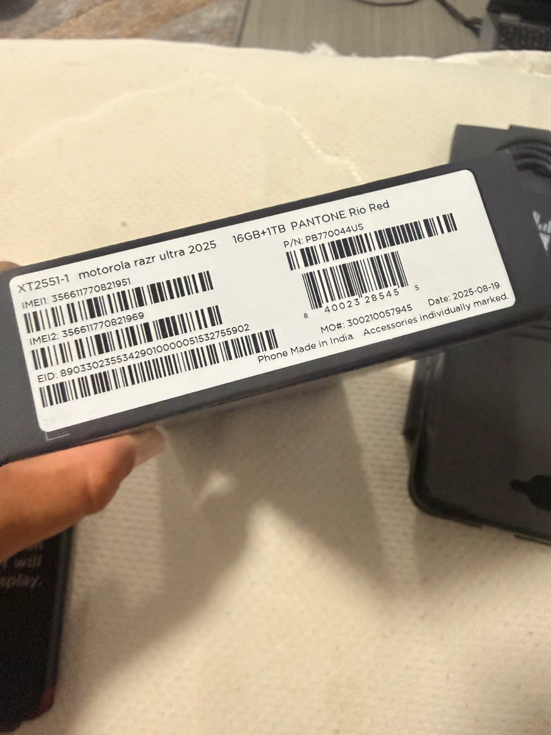 🔥 FOR SALE: Motorola Razr Ultra 2025 1TB 16GB🔥 - photo 5
