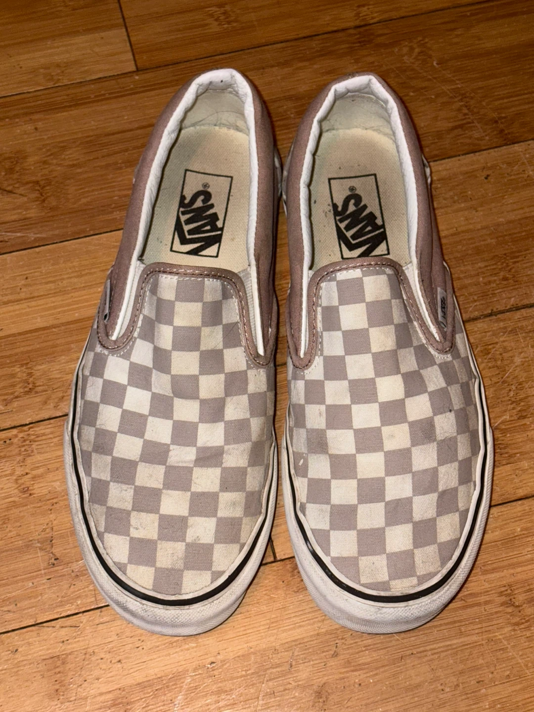 Vans classic slip ons