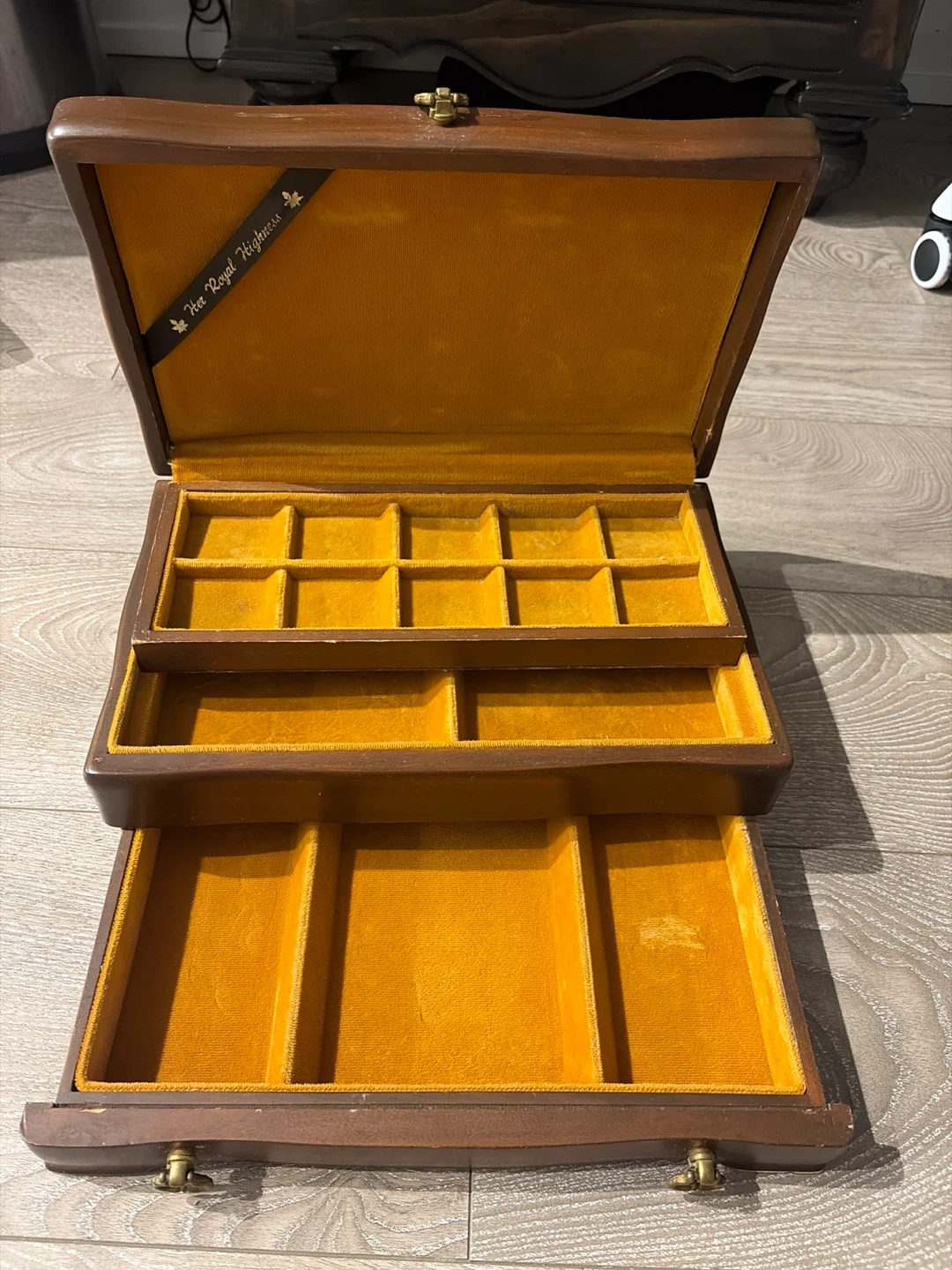The Royal Highness Wooden Jewelry Box - photo 4
