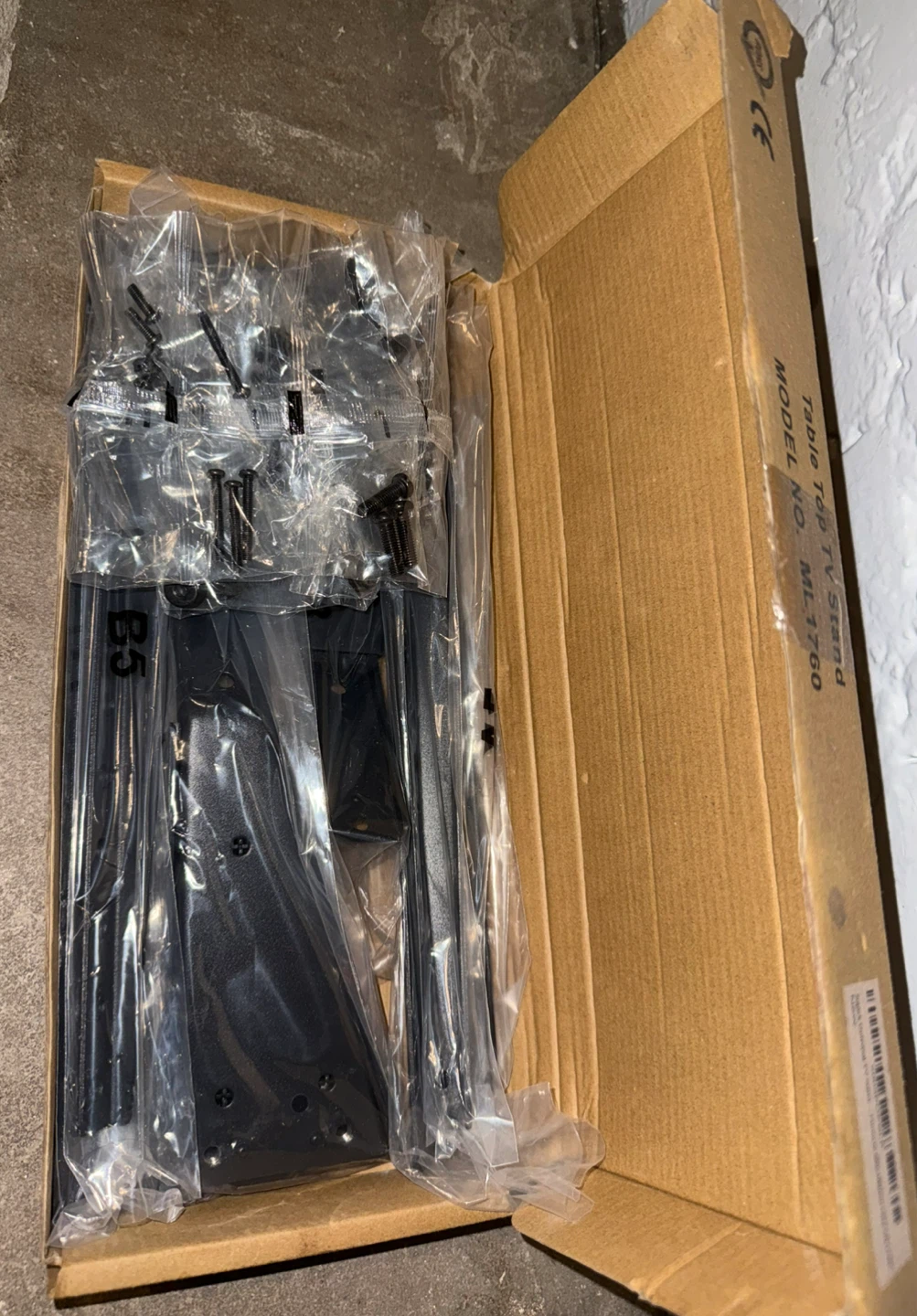 Table Top TV Stand - photo 4