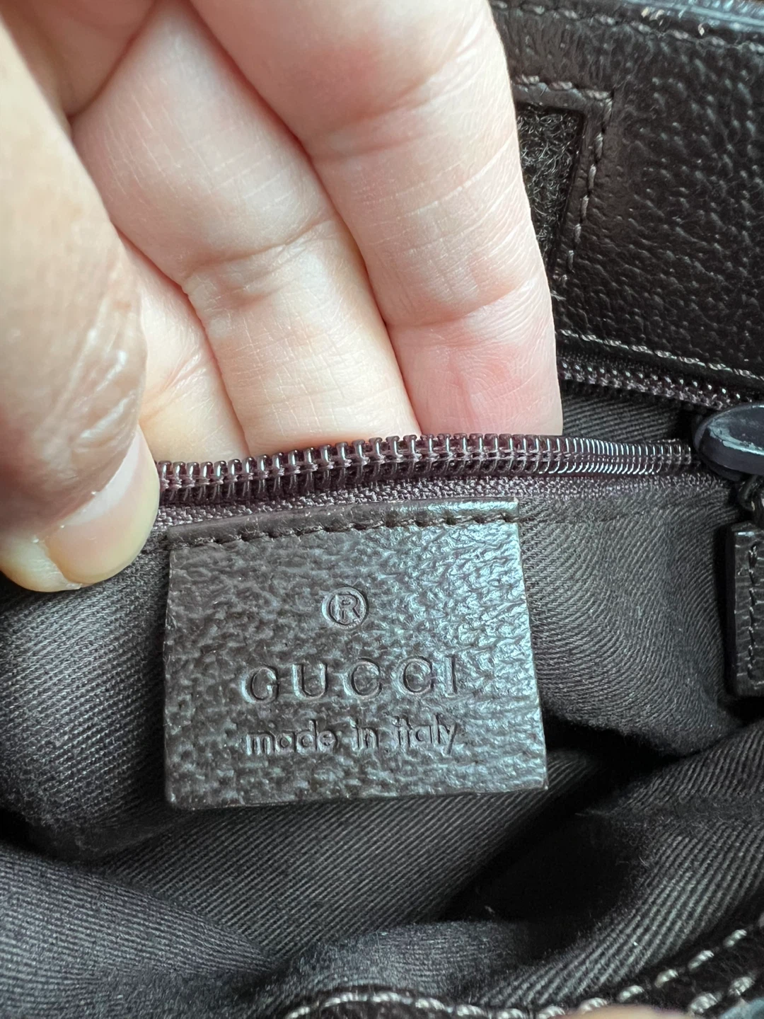 Gucci Monogram Messenger Bag - photo 2