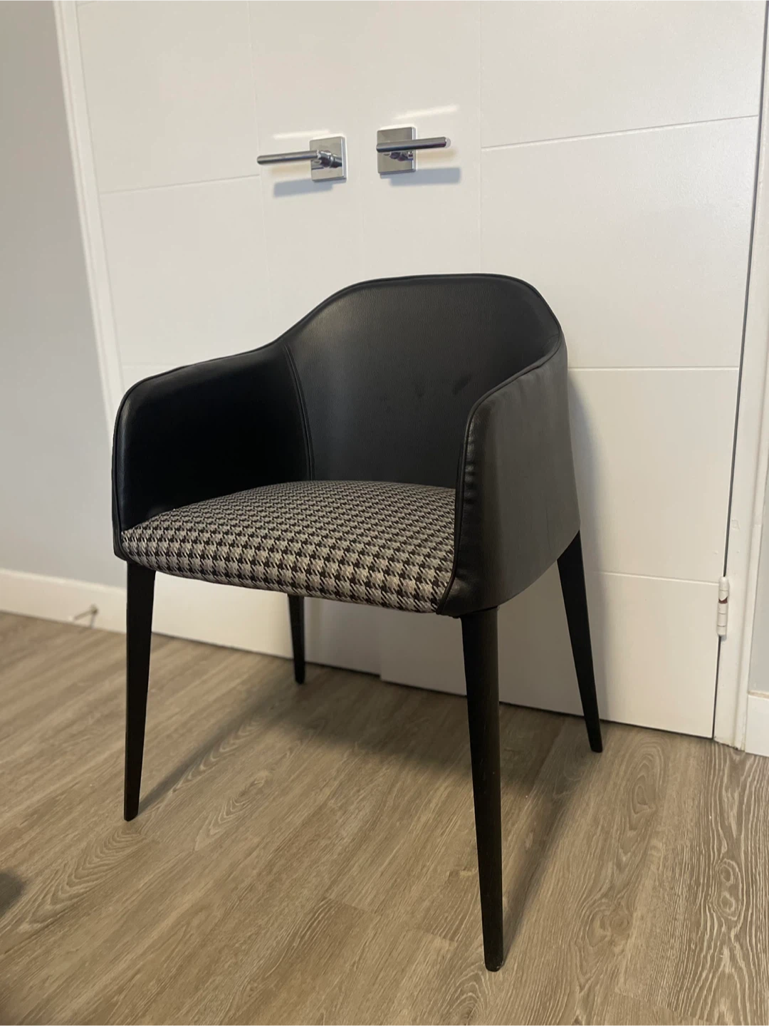 Chair - photo 3