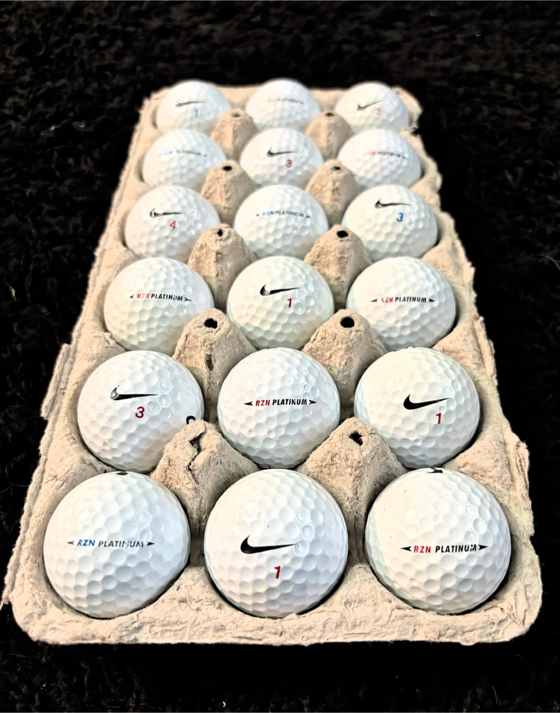 18 Nike RZN Platinum Golf Balls