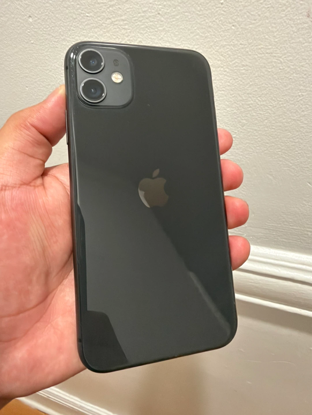 Apple iPhone 11 (64GB) - GOOD CONDITION - photo 2