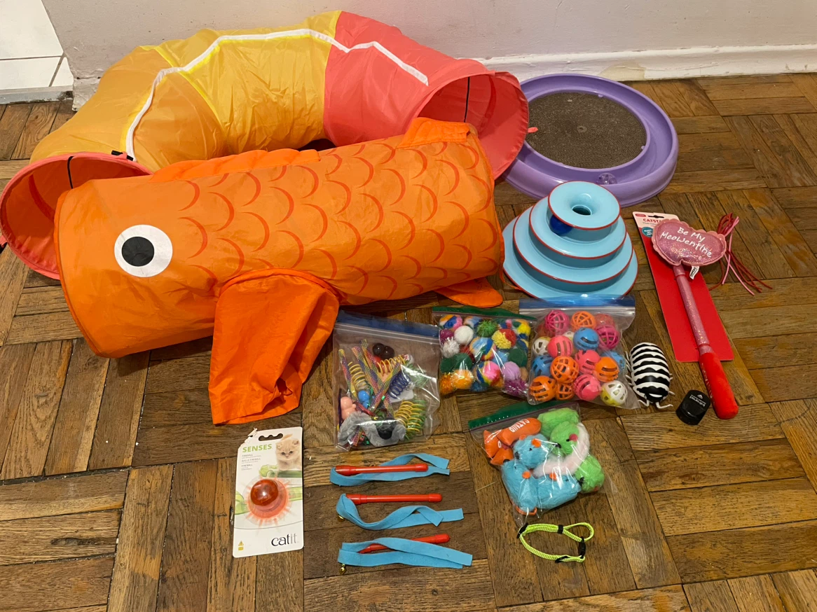Huge Cat Toys Lot
