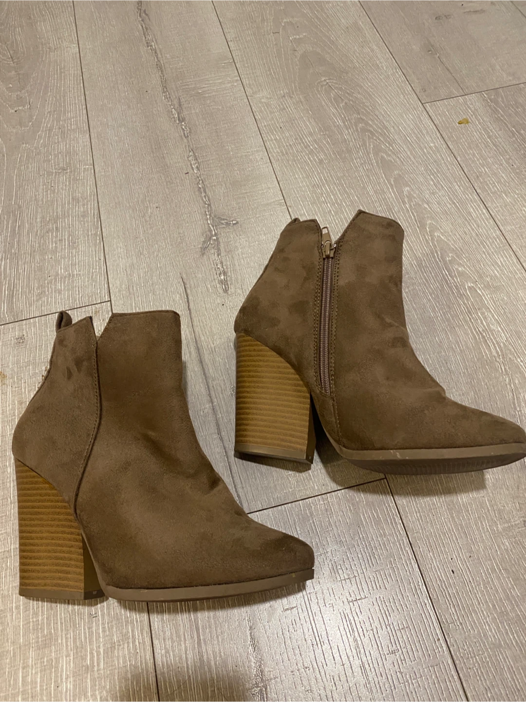 Ardene Women's Brown Suede Ankle Boots Size 7 - photo 2