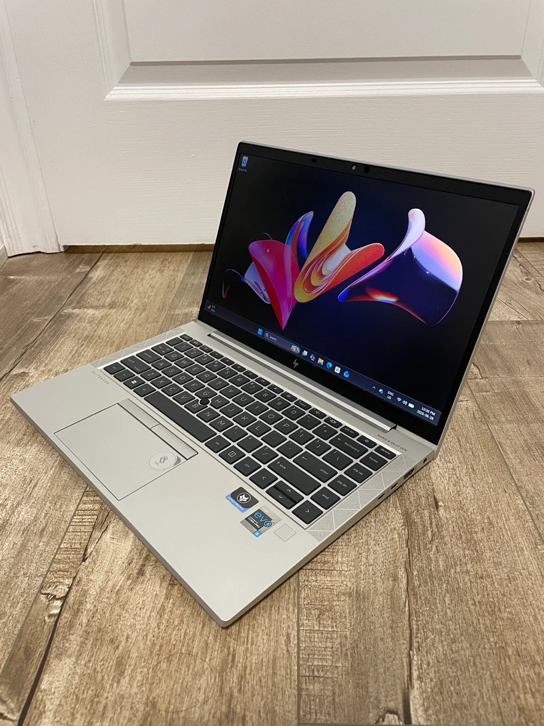 HP EliteBook 840 G8 Notebook PC- IGNORE LOWBALL OFFER ⚠️ - photo 3