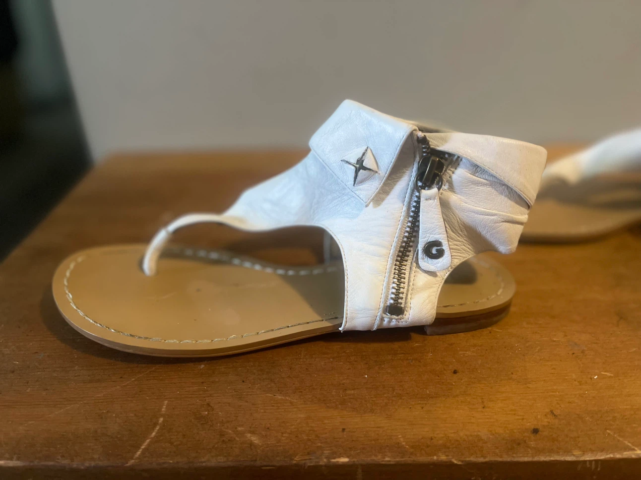 White Guess Gladiator Sandals - photo 3