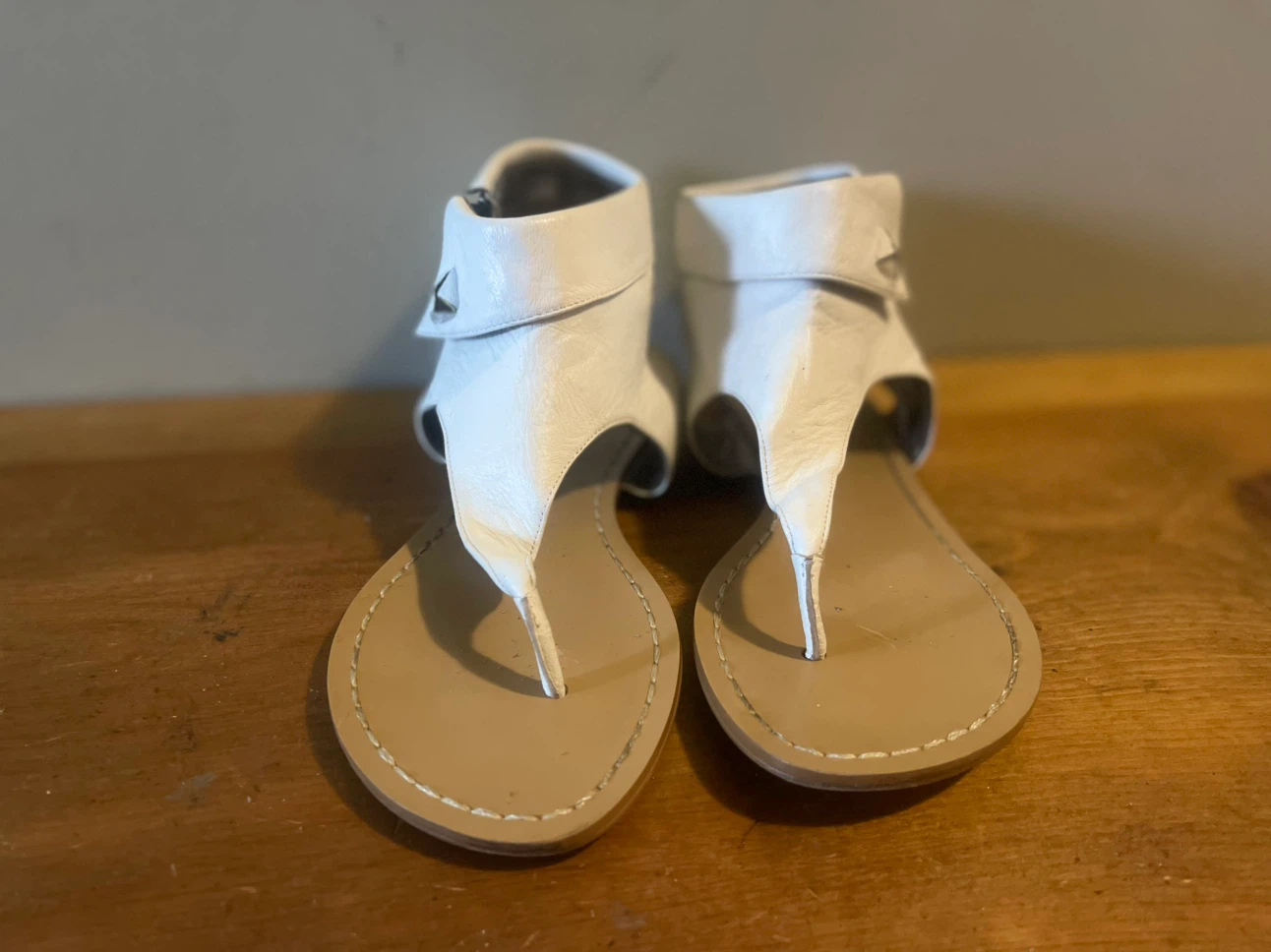 White Guess Gladiator Sandals - photo 4